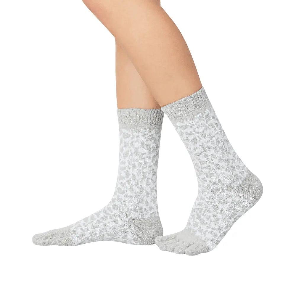 Knitido Trailer Garden Leopard - Calcetines de Dedos Barefoot Gris y Blanco - Cacles Barefoot