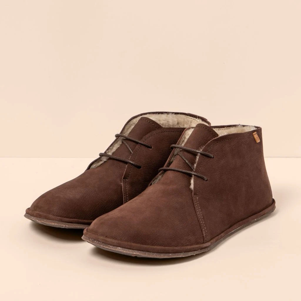 El Naturalista 5672C Bare Pleasant Brown - Botines "pisacacas" barefoot calientes marrones