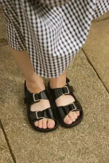 Shapen Dazzle Black - Sandalias barefoot de hebillas negras para mujer