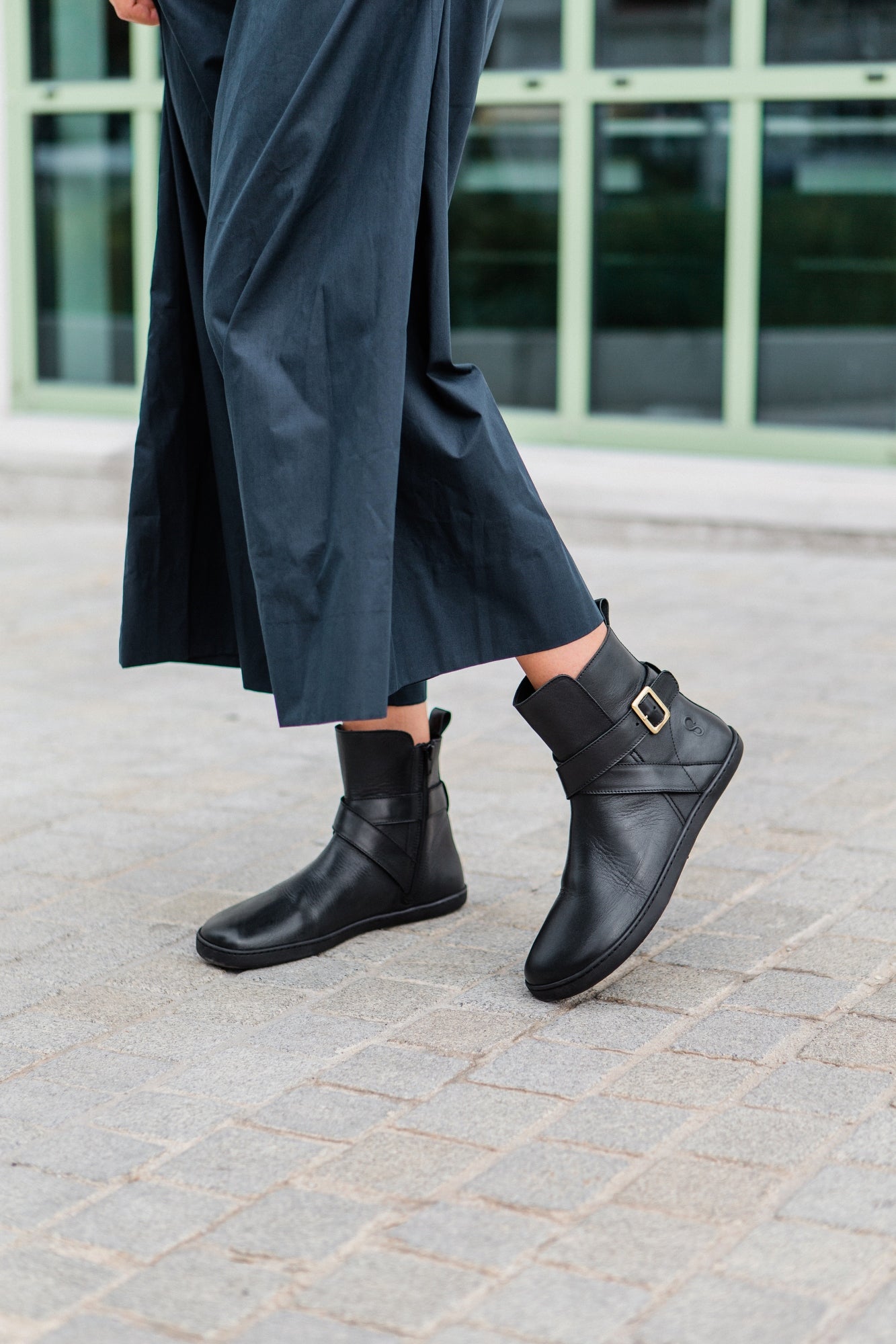 Shapen - Divine Black - Botines minimalistas - Cacles Barefoot