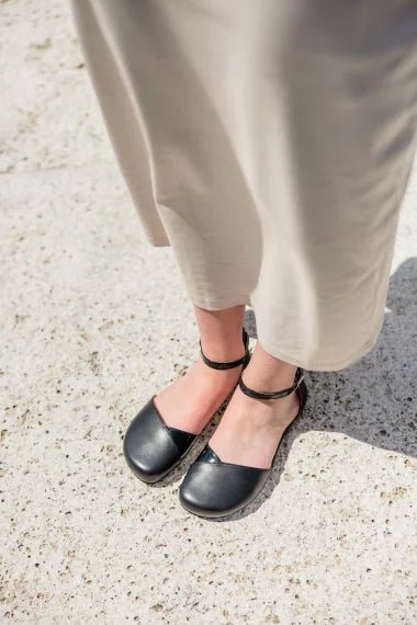 Shapen – Poppy Black Vegan - Bailarinas abiertas barefoot - Cacles Barefoot