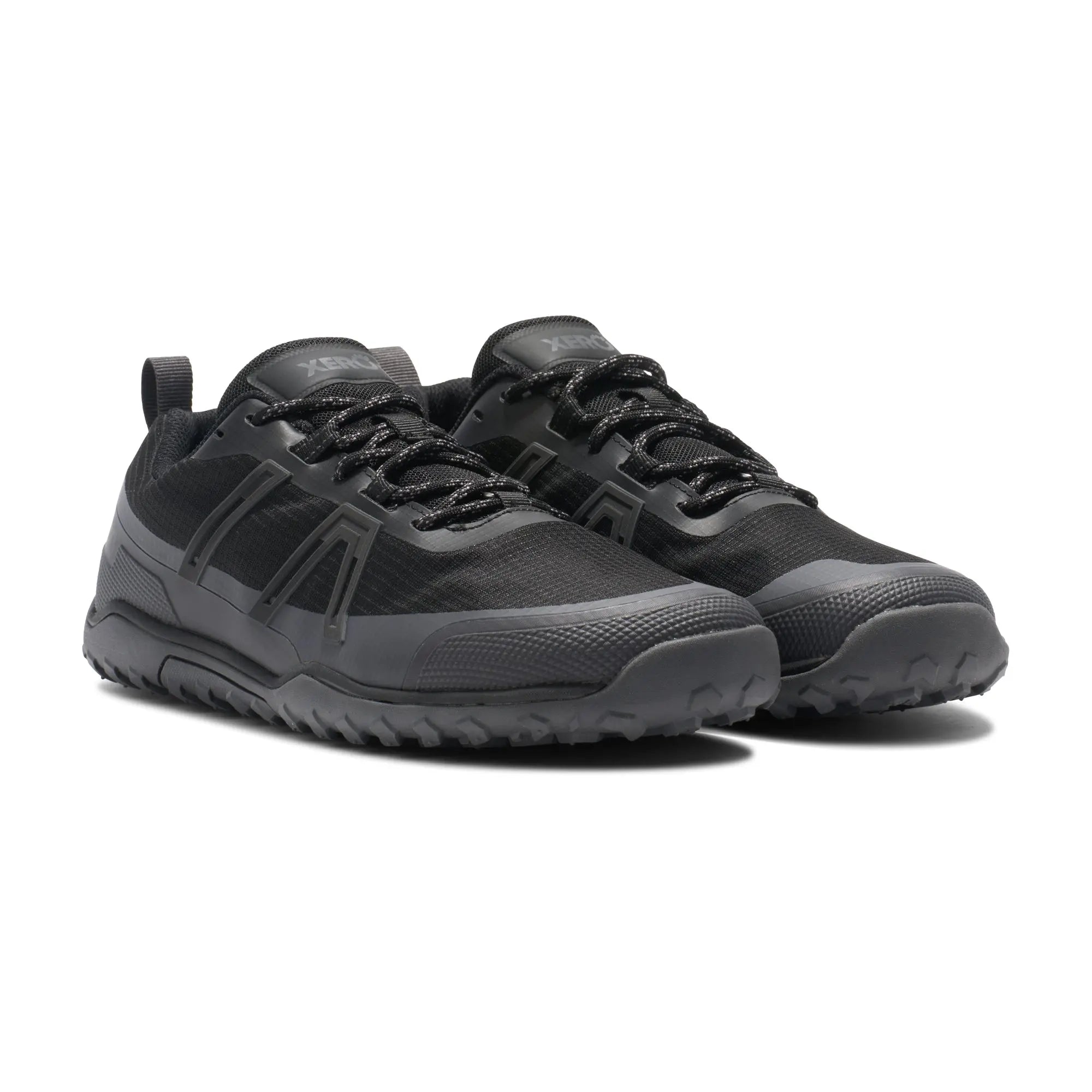 Xero Shoes - Scrambler Trail Low WP - Men Black / Asphalt - Deportivas Barefoot Impermeables para Hiking negras para hombre